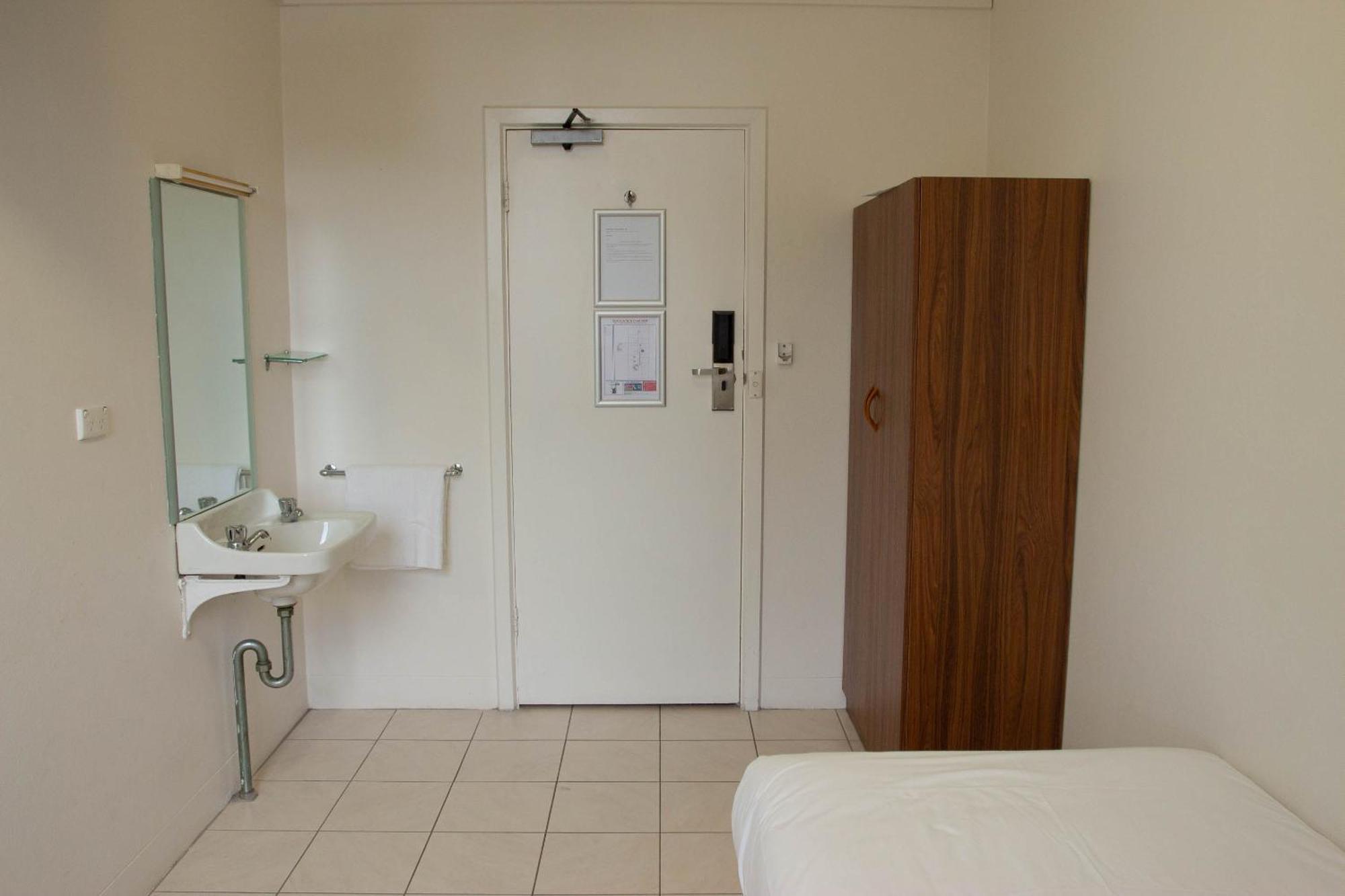 Wiley Park Hotel Sydney Room photo