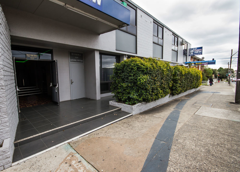 Wiley Park Hotel Sydney Exterior photo